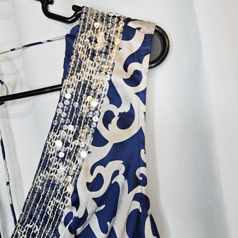 Bebe Blue and White Patterned Blouse - Picture 6 of 8